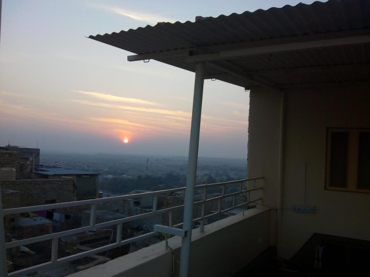 Hotel Himmat Niwas Jaisalmer Εξωτερικό φωτογραφία