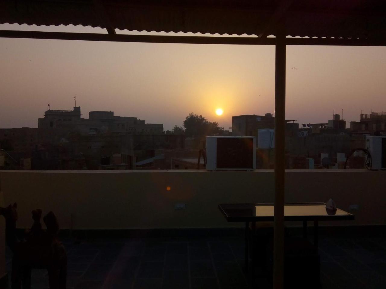 Hotel Himmat Niwas Jaisalmer Εξωτερικό φωτογραφία