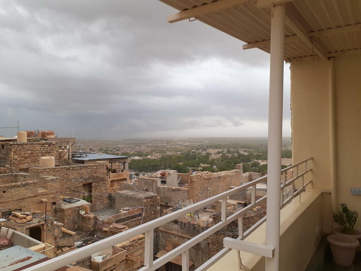 Hotel Himmat Niwas Jaisalmer Εξωτερικό φωτογραφία